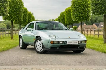 Porsche 928