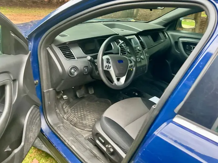 Ford Taurus 2014 photo 3