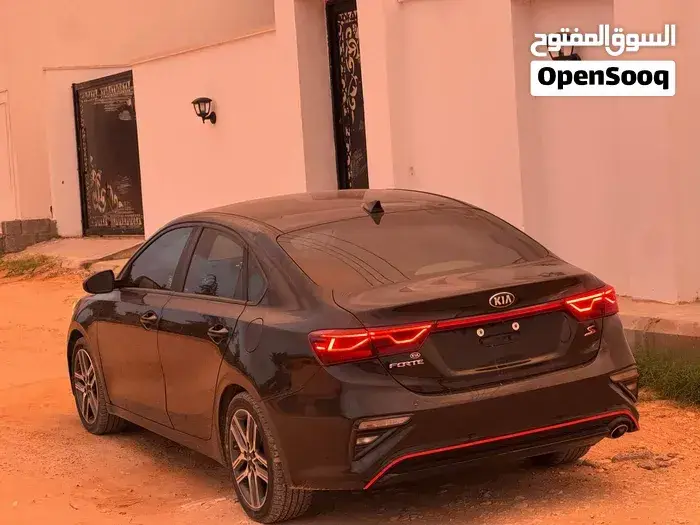 Kia Forte 2021 photo 4