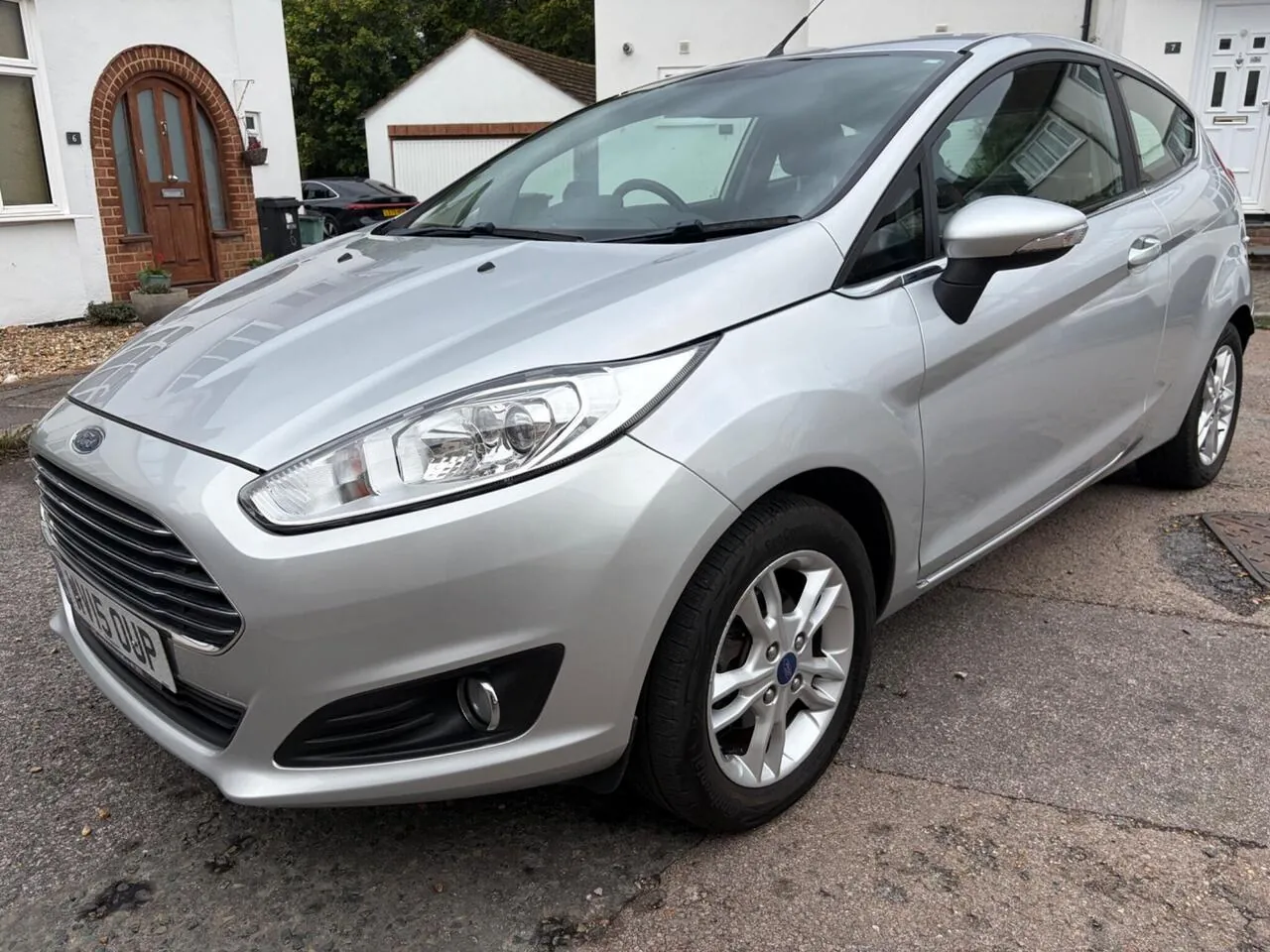 Ford Fiesta 2016 photo 2