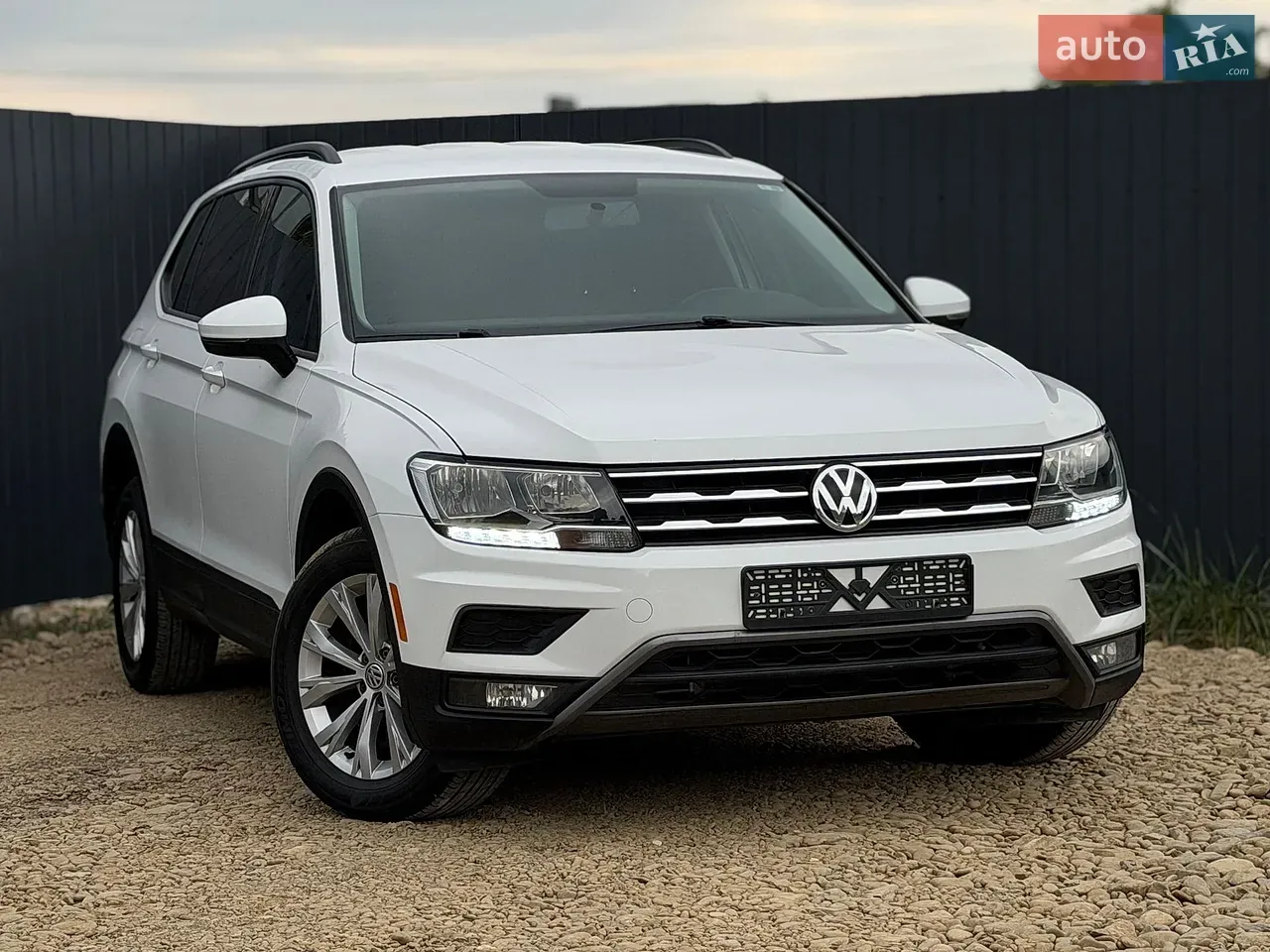 Volkswagen Tiguan 2018 photo 2