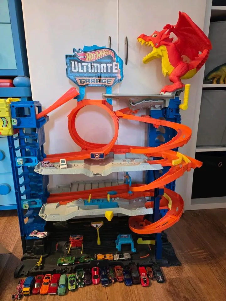Hot Wheels Ultimate Garage