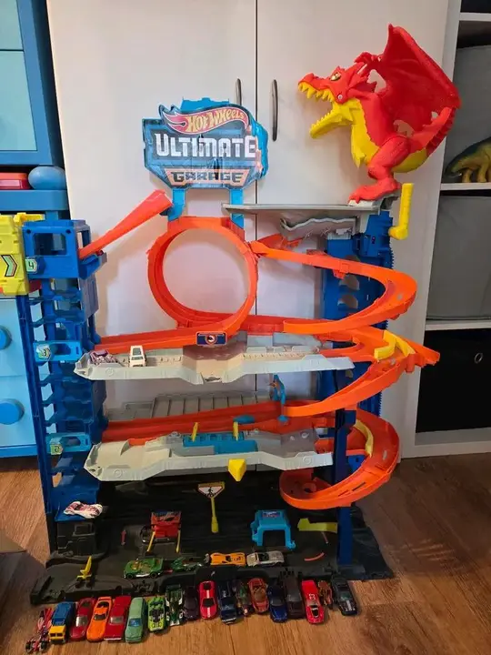 Hot Wheels Ultimate Garage