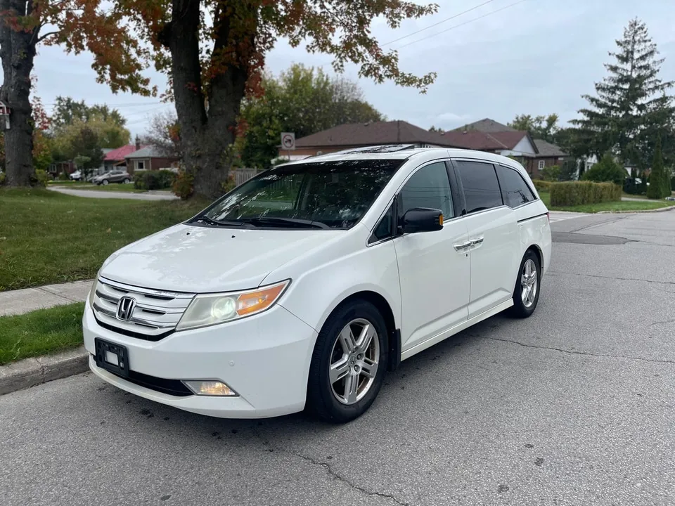 Honda Odyssey 2013 photo 3