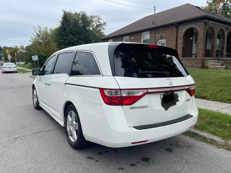 Honda Odyssey 2013 photo 5