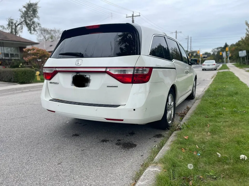 Honda Odyssey 2013 photo 4