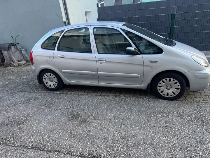 Citroen Xsara Picasso 2008 photo 2