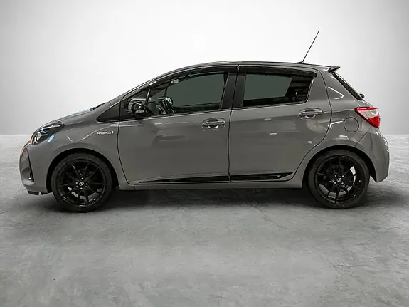 Toyota Yaris 2020 photo 2