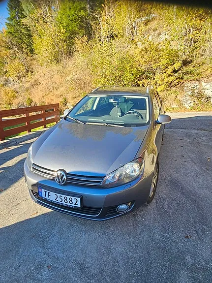 Volkswagen Golf 6 2011 photo 2