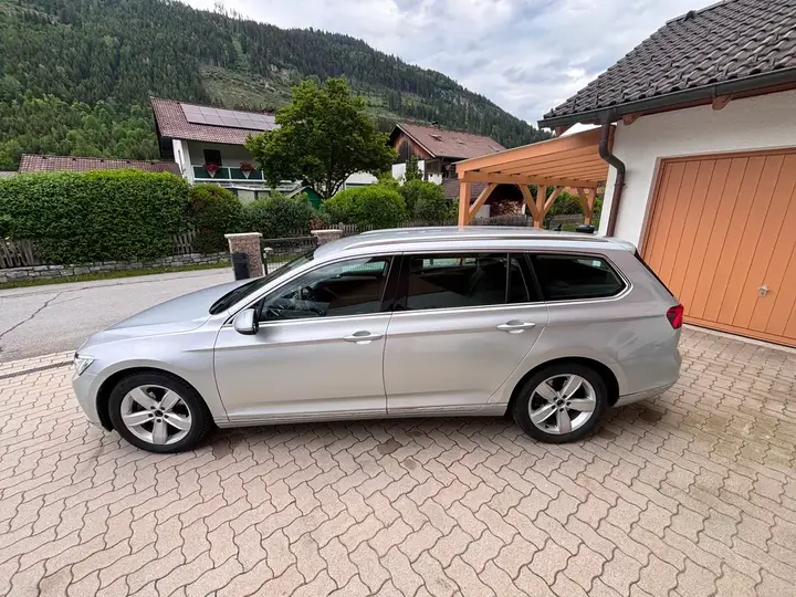 Volkswagen Passat Variant 2015 photo 3