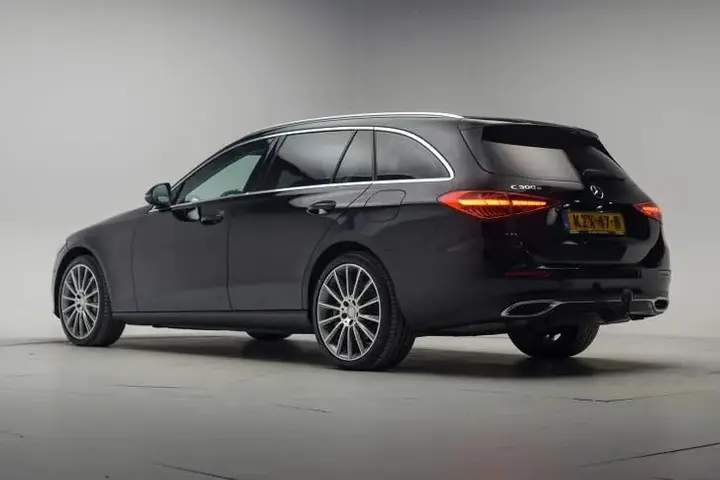 Mercedes-Benz C-Class 2023 photo 3