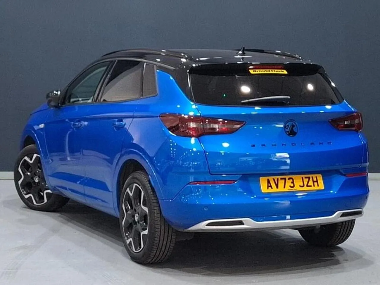 Vauxhall Grandland 2023 photo 2