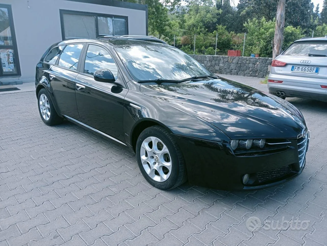 Alfa Romeo 159 2008 photo 2