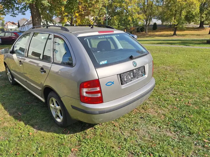 Skoda Fabia Combi 2006 photo 3