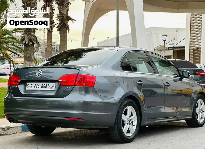 Volkswagen Jetta 2012 photo 4