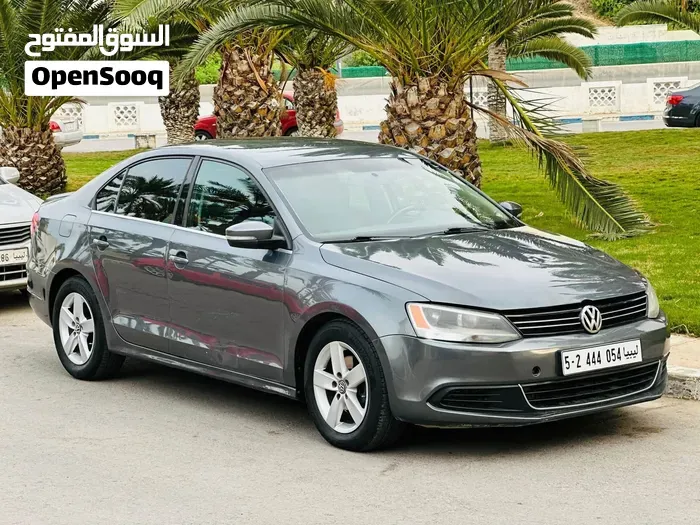 Volkswagen Jetta 2012 photo 3