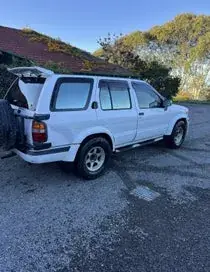 Nissan Terrano 1997 photo 4