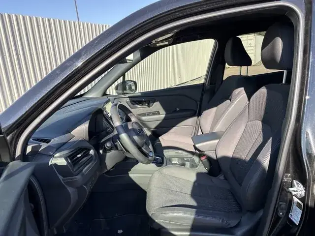 Subaru Forester 2025 photo 3