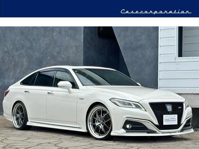 Toyota Crown Hybrid Rs