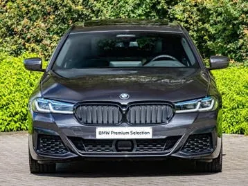 BMW 5 Series 2022 photo 2