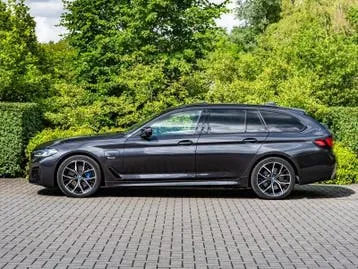 BMW 5 Series 2022 photo 3
