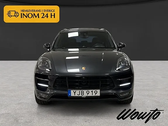 Porsche Macan Turbo 2017 photo 2