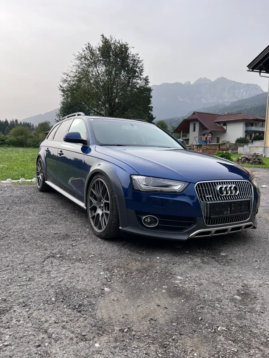 Audi A4 Allroad 2013 photo 2