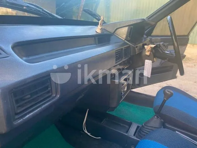 Toyota Corolla 1985 photo 3