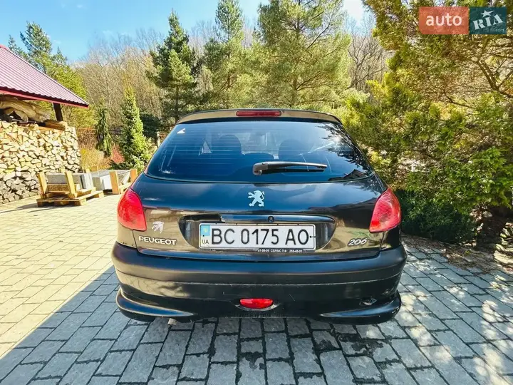 Peugeot 206 2004 photo 5