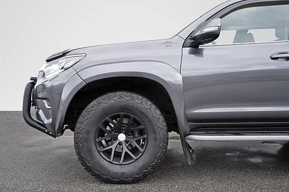 Toyota Land Cruiser 2018 photo 3