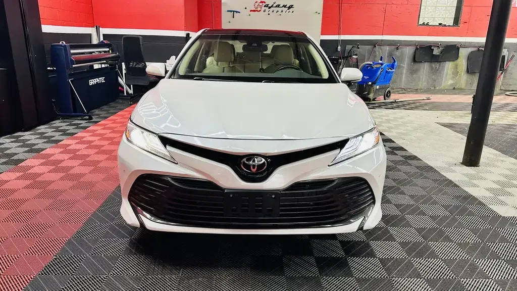 Toyota Camry 2018 photo 2