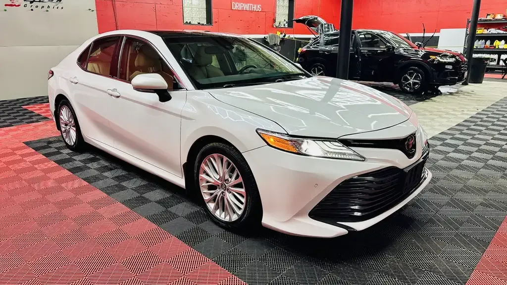 Toyota Camry 2018 photo 3
