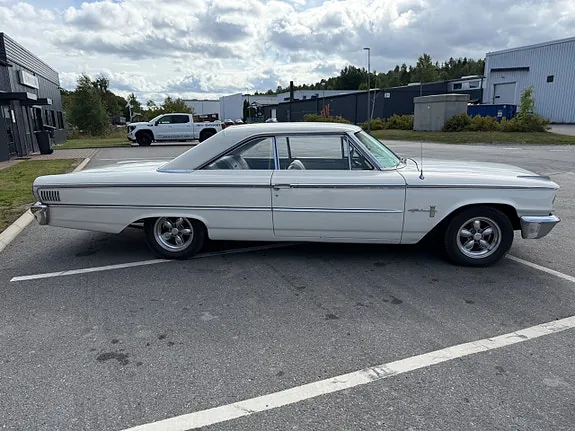 Ford Galaxie 1963 photo 4