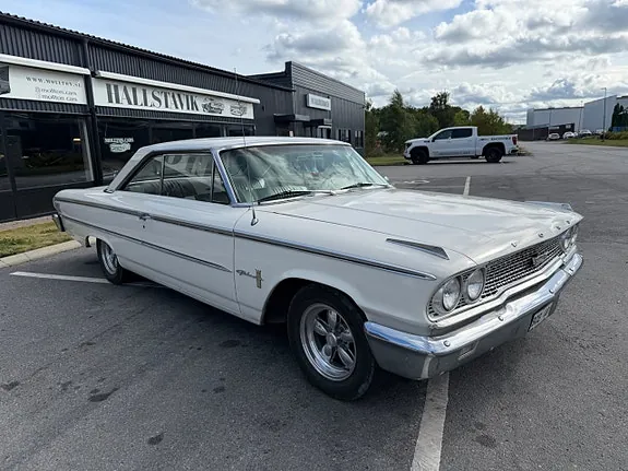 Ford Galaxie 1963 photo 3