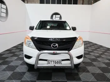 Mazda Bt-50 2013 photo 3