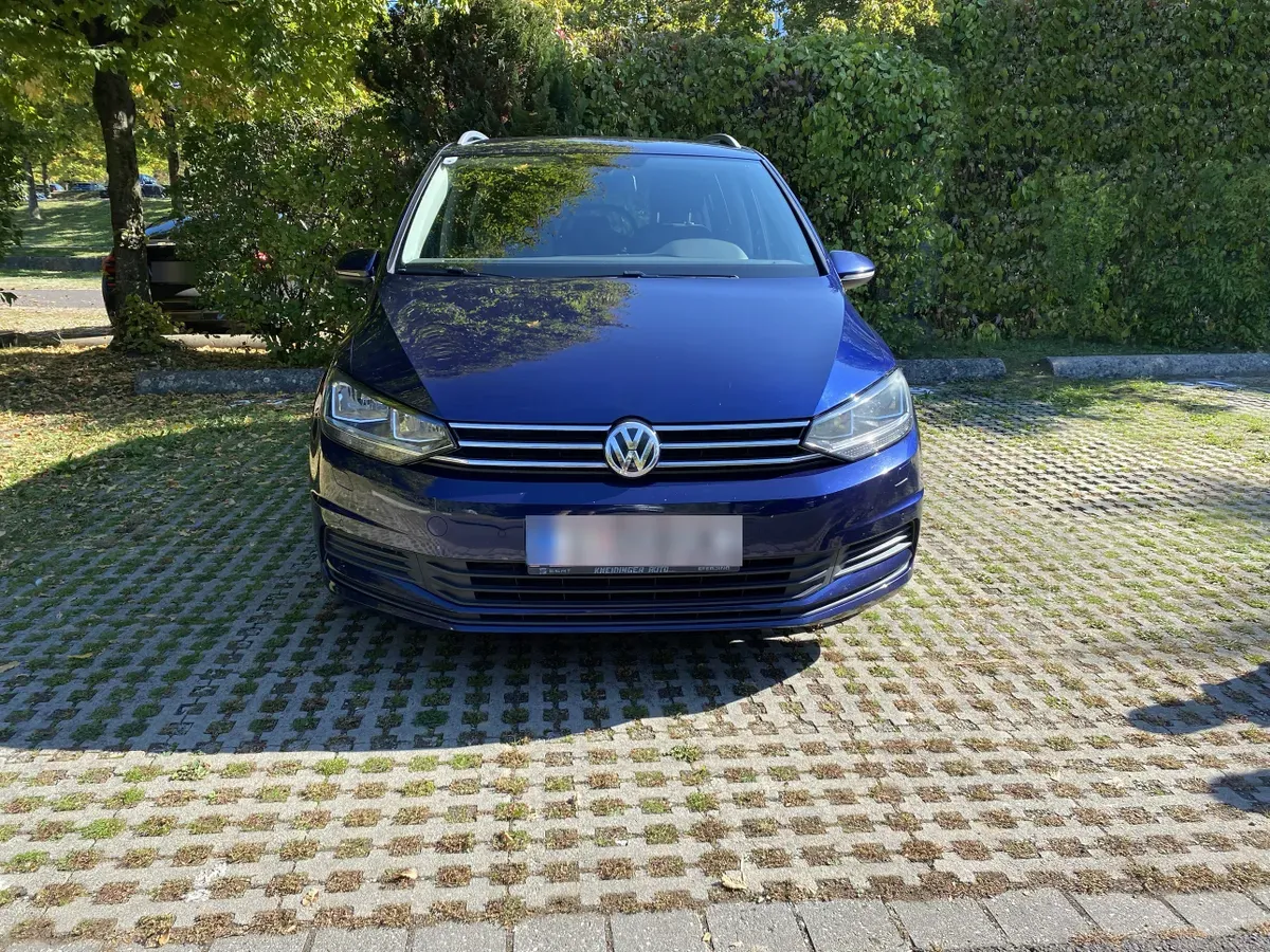 Volkswagen Touran 2016 photo 2