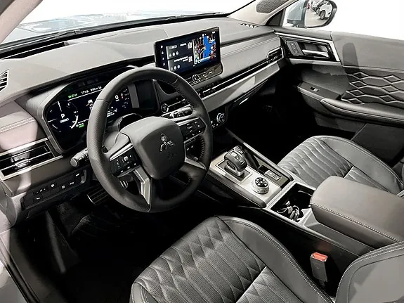 Mitsubishi Outlander 2026 photo 5