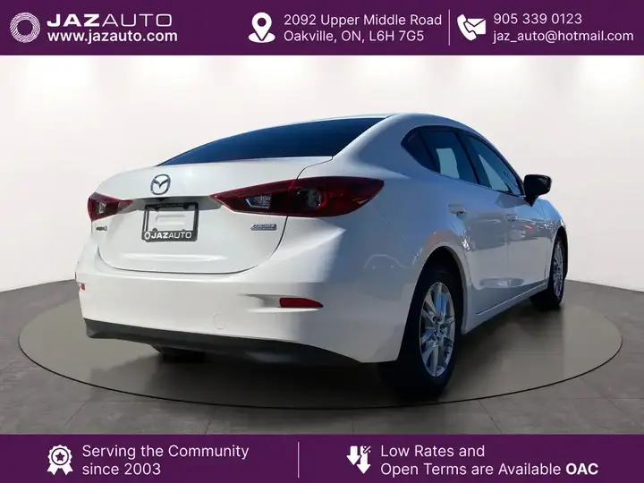 Mazda Mazda3 2018 photo 3