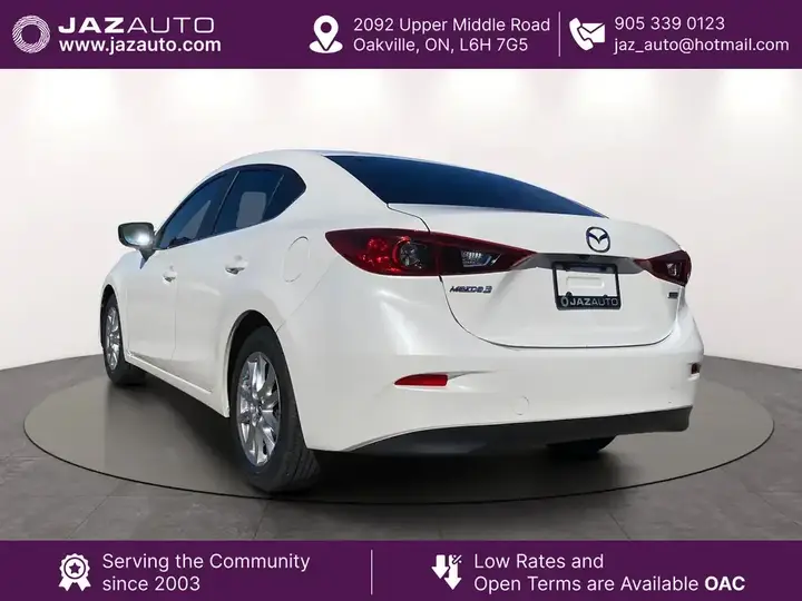 Mazda Mazda3 2018 photo 2