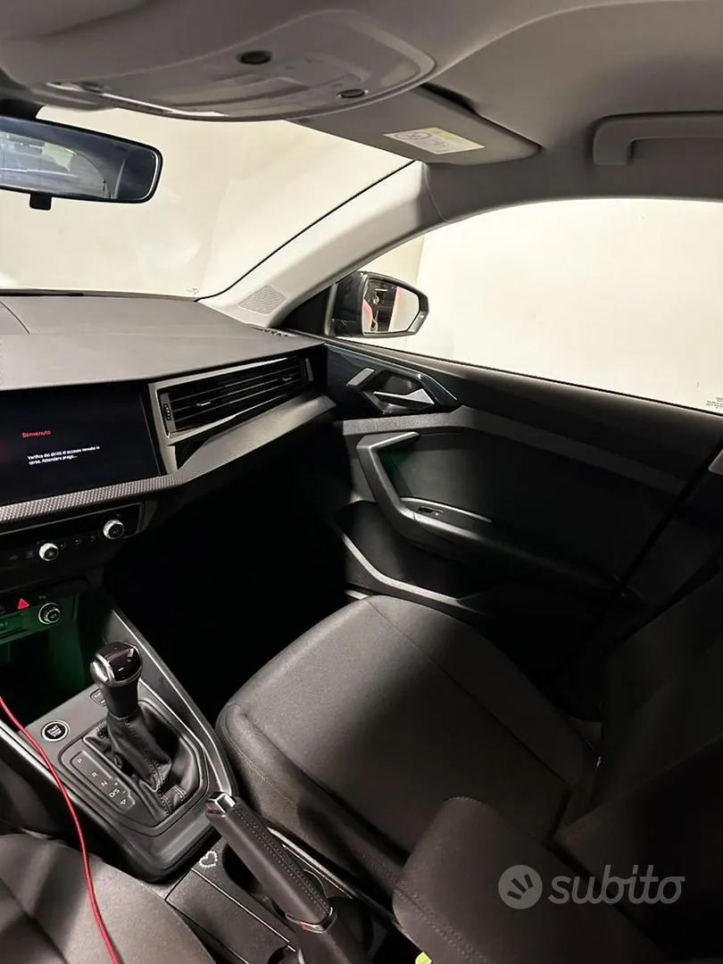 Audi A1 2025 photo 5