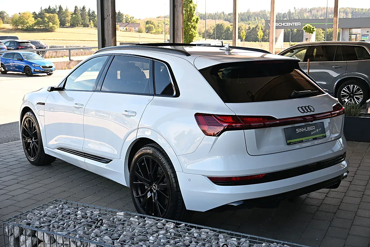 Audi E-Tron 2023 photo 3