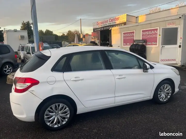 Citroen C4 2013 photo 4