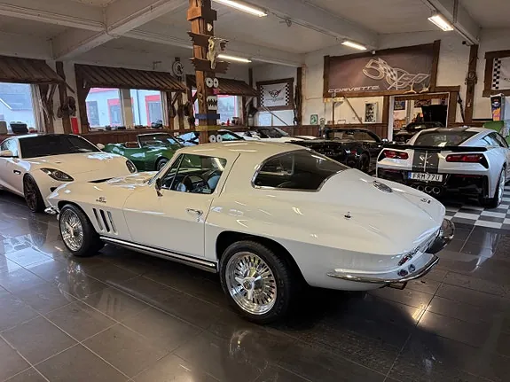 Chevrolet Corvette 1966 photo 5