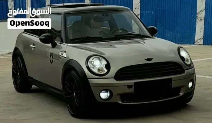 Mini Cooper 2010 photo 2