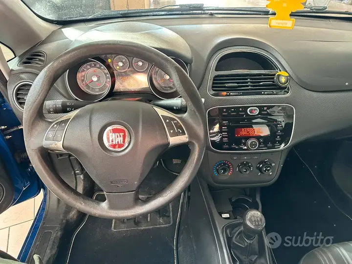 Fiat Punto Evo 2011 photo 5