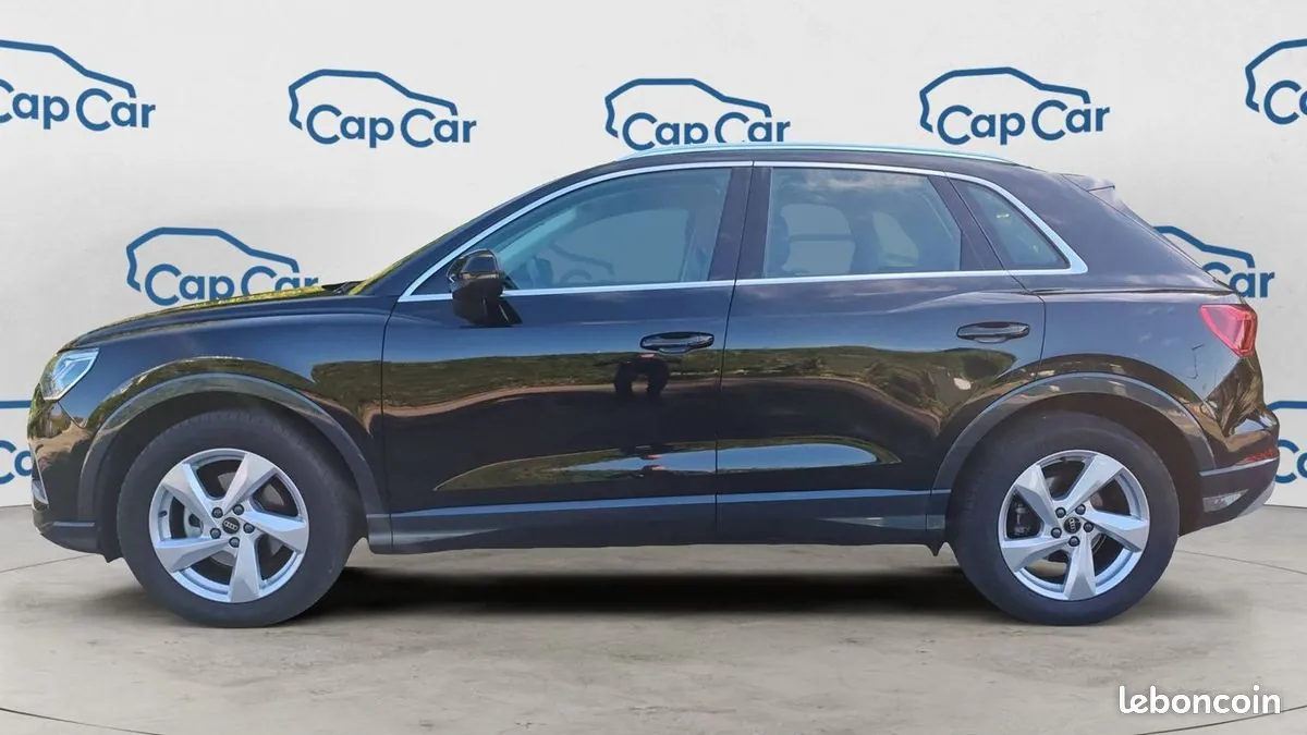 Audi Q3 2023 photo 2