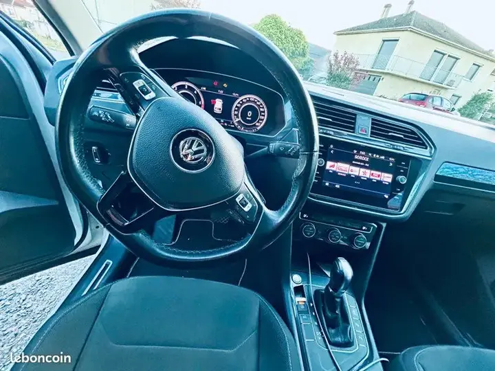 Volkswagen Tiguan 2017 photo 2