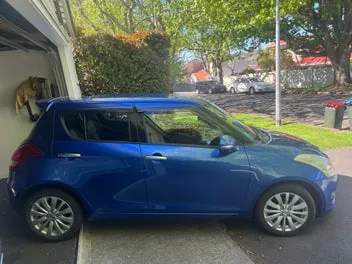 Suzuki Swift 2013 photo 2