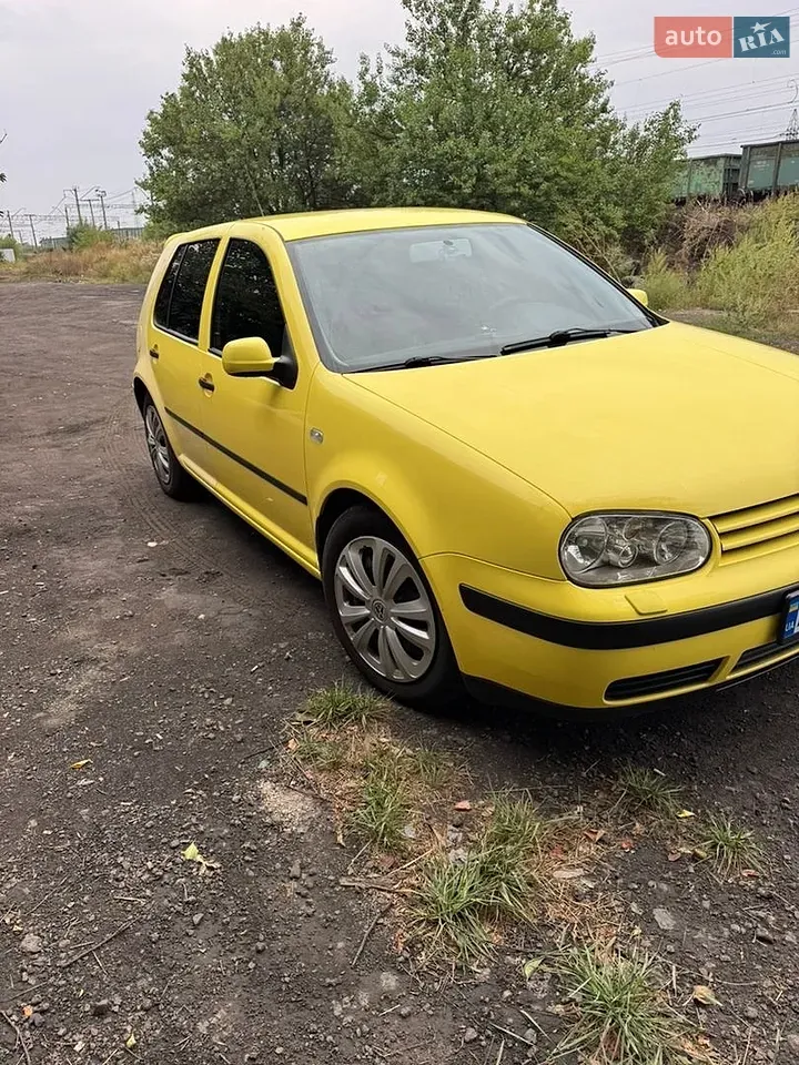 Volkswagen Golf 2000 photo 4