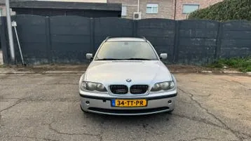 BMW 320I